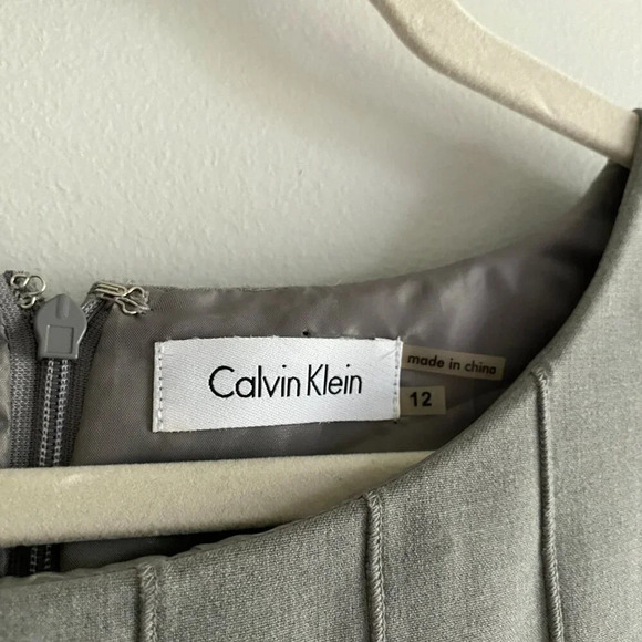 CALVIN Klein Gray Pleated Sleeveless Belted Fit & Flare Dress Size 12 - Picture 10 of 15
